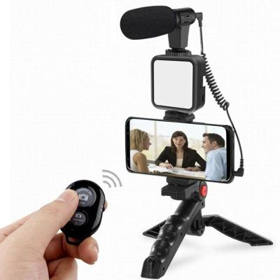 Kit de Fotografia OEM Luz de Vídeo com Microfone de Lapela Tripé Dobrável e Controle Bluetooth