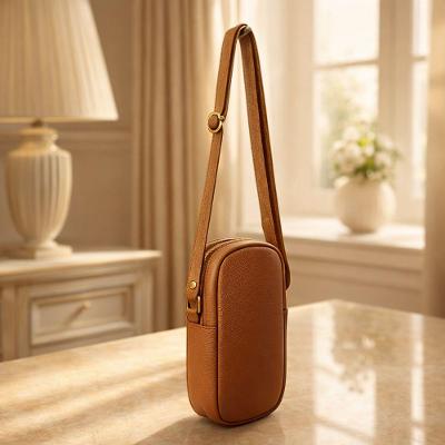 Bolsa Porta Celular  Couro Cor Caramelo