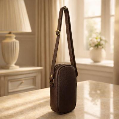 Bolsa Porta Celular  Couro Cor Marrom