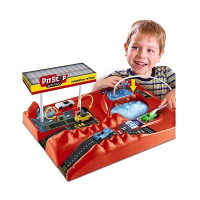 Brinquedo Infantil Pit Stop Lava Rápido com 2 Carrinhos Sai Água de Verdade com Pista em Relevo Lua