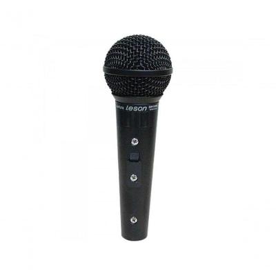 Microfone Vocal SM58 P4BK com Corpo em Metal e Seleção Interna de Impedância Preto Leson
