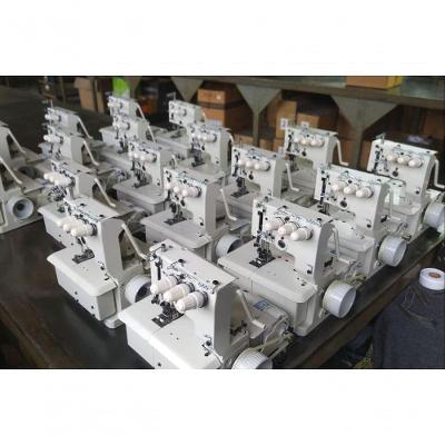 Máquina de Costura Galoneira Semi Industrial BC2600 3 Agulhas 4 Fios 220V com Motor Acoplado Bracob