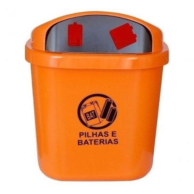 Lixeira para Coleta Seletiva 40L com Suporte para Descarte de Pilhas e Baterias Laranja Higipack