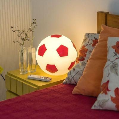 Luminária Pendente Bola de Futebol - Branca e Vermelha Tpc com Luz Difusa Bivolt Branco