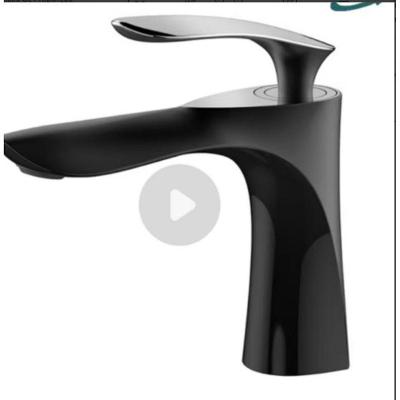 Torneira Monocomando Bica Alta para Banheiro Pequeno de Bancada em Latão Dourado Brilhante Preto OEM
