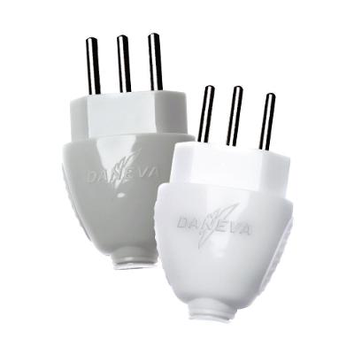 Plugue Desmontável 2P+T 1591 10A 250V com Pinos Macho Ø4MM Sortida Daneva
