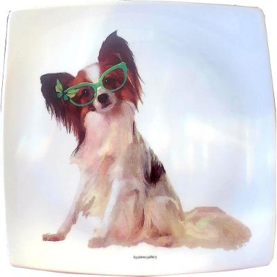 Bandeja de Porcelana Cachorro Papillon Juju And Butterfly Decorativa 27,5x27,5 cm Verde Plates