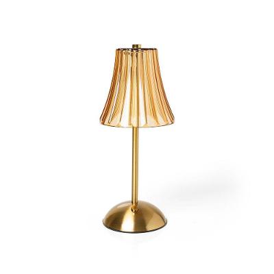 Luminária De Mesa Copa E Cia Tátil Regulável ártico Old âmbar