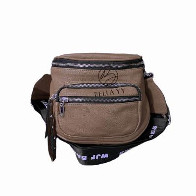 Bolsa Feminina Transversal Tipo Pochete OEM 116 Couro Sintético 18x24x8 cm Marrom Feminino