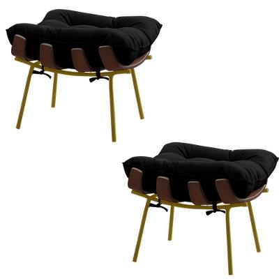 Kit 2 Puffs Decorativos Sala De Estar Abel Base De Madeira Dourada Veludo Preto G41 - Gran Belo