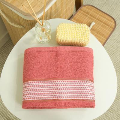 Toalha de Banho Urbane 145x75cm Algodão 360g-m2 Felpuda Coral Valle Distribuidora