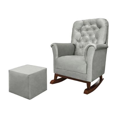 Poltrona de Amamentação Lara com Puff Reto Madeira de Pinus e Eucalipto 81cm Cinza Loja Sheep