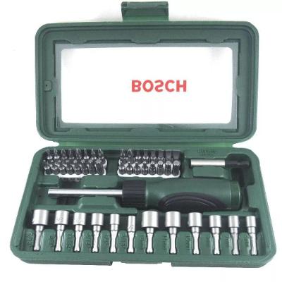 Jogo de Bits e Soquetes com Maleta 46 Peças 2607017399 com Chave Catraca Bosch