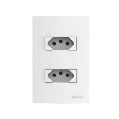 Conjunto 2 Tomadas 2 Polos + T Linha Brava 10A 250V Branca Soprano