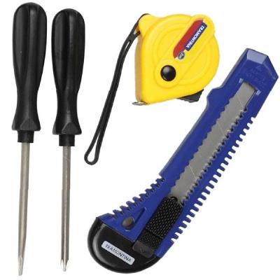 Kit de Ferramentas 4 Peças 43408118 Multiuso com Trena Chaves de Fenda e Estilete Tramontina