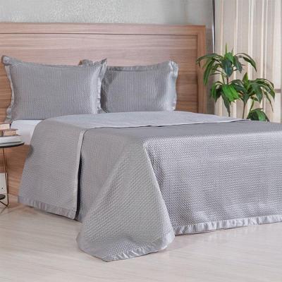 Kit Colcha Casal Satinatta Cinza Soft 220x240cm Cetim 100% Poliéster Matelassê Ultrassonic Tessi