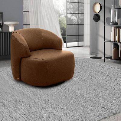 Poltrona Decorativa Charlote G88 Sala de Estar Couro Marrom Claro Manchado Gran Belo