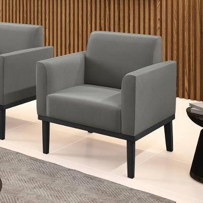 Poltrona Decorativa Isabella Suede Grafite G19 com Pés Fixos em Madeira Preto Gran Belo