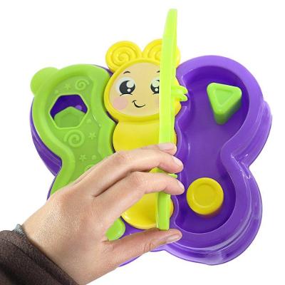 Brinquedo Educativo Mesa Abelha Asa Abre e Fecha Colorido com Peças para Encaixar JP Brink