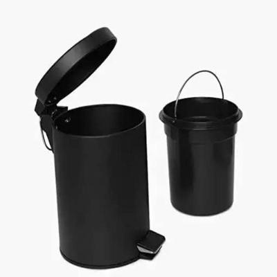 Lixeira com Pedal 8L Aço Inox Balde Interno Removível Preto Utibom