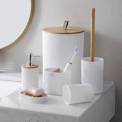 Kit Acessórios de Banheiro 6 Peças em Plástico e Bambu com Porta Escova e Lixeira Top Rio Comercial