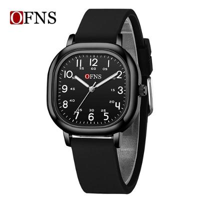 Relógio Analógico Luxuoso Pulseira Silicone Presente Ideal para Casamentos Preto Ofns