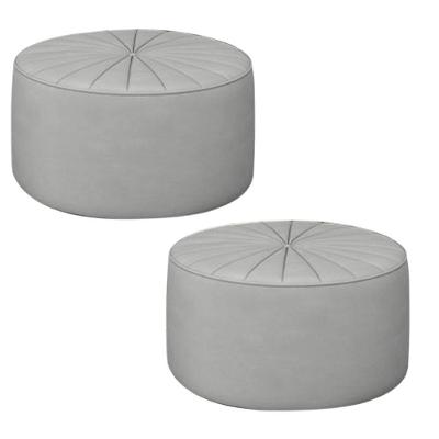 Kit 2 Puffs Decorativos Round Veludo Assento Espuma Cinza Claro G45 Gran Belo