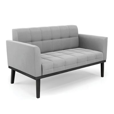 Poltrona Namoradeira Karen G19 Suede Cinza com Pés em Madeira para Sala de Estar Gran Belo