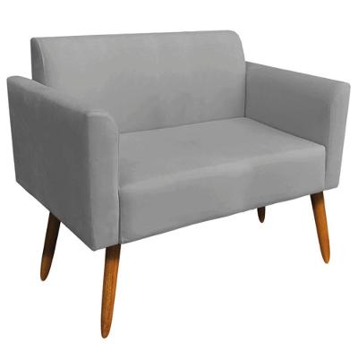 Poltrona Namoradeira Isabella G19 Suede Grafite com Pés Palito para Sala de Estar Gran Belo
