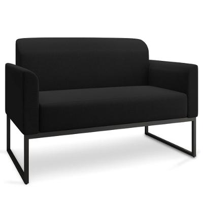 Poltrona Namoradeira Isabella Decorativa Linho Preto com Base Industrial Gran Belo