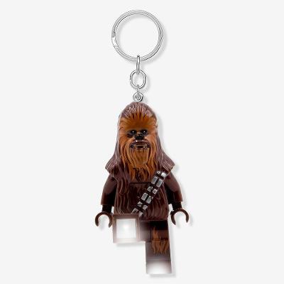 Chaveiro com Lanterna Zonacriativa Lego Chewbacca Star Wars Plástico e Metal Marrom