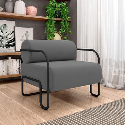 Poltrona Polatsk G33 Decorativa para Sala de Estar em Veludo Cinza Gran Belo