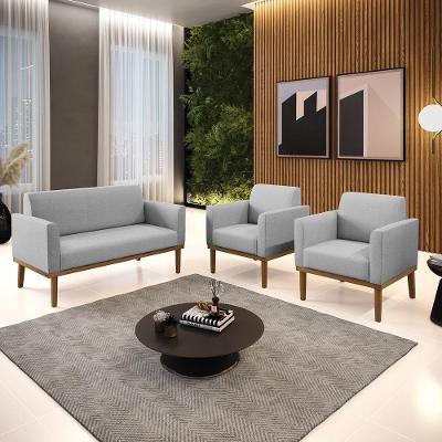 Conjunto 2 Poltronas e 1 Namoradeira Isabella Linho Cinza Pés Madeira Sala de Estar Gran Belo