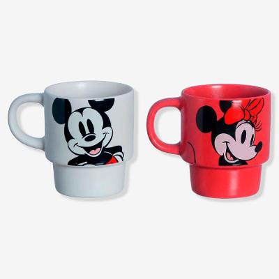 Kit de Canecas Empilháveis Mickey e Minnie em Aço e Cerâmica com Suporte Vermelho Disney