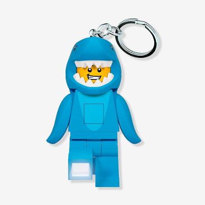 Chaveiro com Lanterna Lego Shark Suit Guy Azul com Minifigura Articulada Zonacriativa