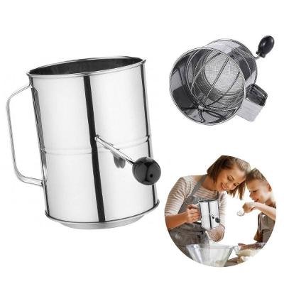 Polvilhador BS40378 para Farinha e Tapioca em Aço Inoxidável com Manivela Giratória Prata Baker