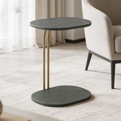 Mesa Lateral Shely L06 Oval Tampo Couro Base Aço 43cm Verde Lyam Decor