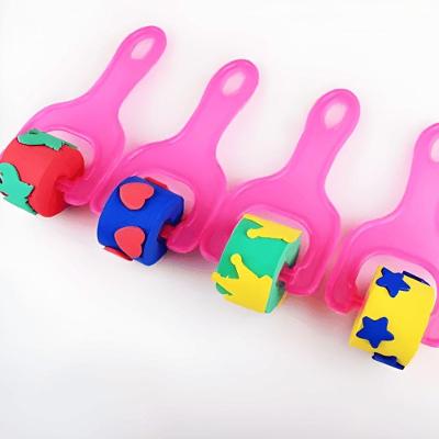 Kit Rolo de Pintura Infantil Yins Brasil YP8870 com 4 Rolos Formatos Diferentes Rosa