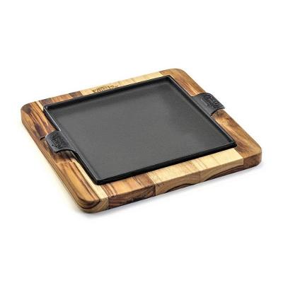Chapa Ferro Fundido Petisco Quadrada 24x24cm Suporte Madeira Preto Panela Mineira
