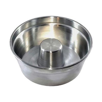Forma para Bolo com Canudo Alumínio Fundido Furo 20cm 1,75L Prata