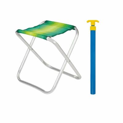 Kit Praia com Banqueta de Alumínio Dobrável e Saca Areia Verde para Lazer ao Ar Livre Mor