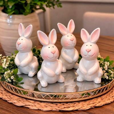 Enfeite de Páscoa Decorativo Coelhinhos Kit 32 Peças Plástico Branco para Mesa e Vitrine 10cm