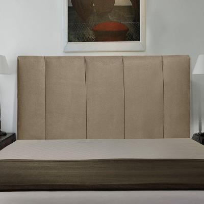 Cabeceira King Donna Estofada na Parede Madeira Suede Bege Abmaza