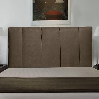 Cabeceira King Donna Estofada na Parede Madeira Suede Marrom Abmaza