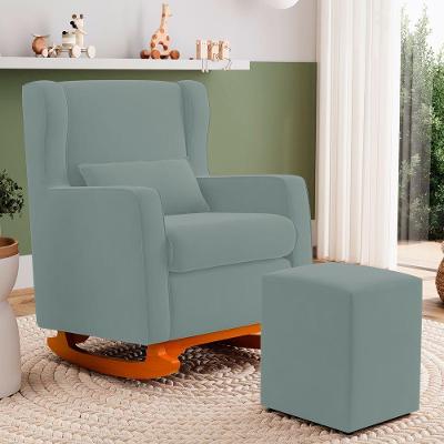 Poltrona Decorativa Zoe Base Balanço com Puff Veludo Acqua Abmaza
