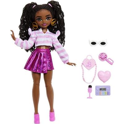 Boneca Barbie Dream Besties Brooklyn Fashion com Acessórios Mattel