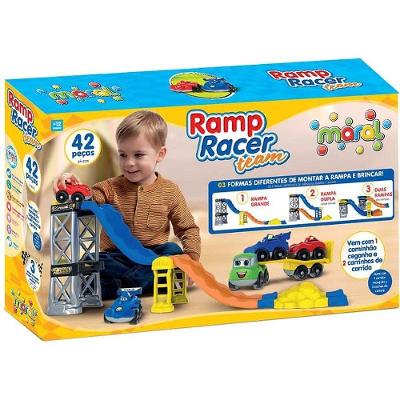 Pista de Corrida Ramp Racer Team 42 Peças 2 Carrinhos 3 Montagens Maral