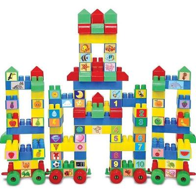 Brinquedo de Montar Castelinho 128 Peças com 55 Adesivos GGB Plast
