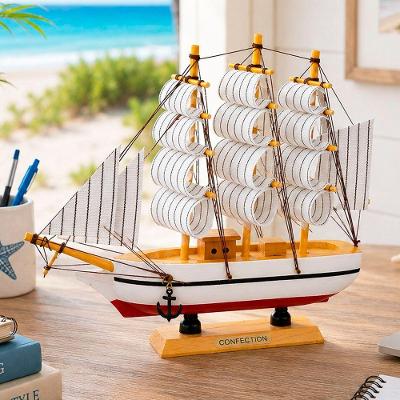 Decorativa Caravela Barco em Madeira Tema Náutico Branco Artesanal