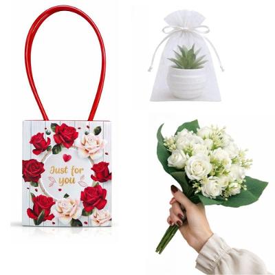 Buquê de Rosas Artificiais Brancas com Mini Suculenta Extra Festas